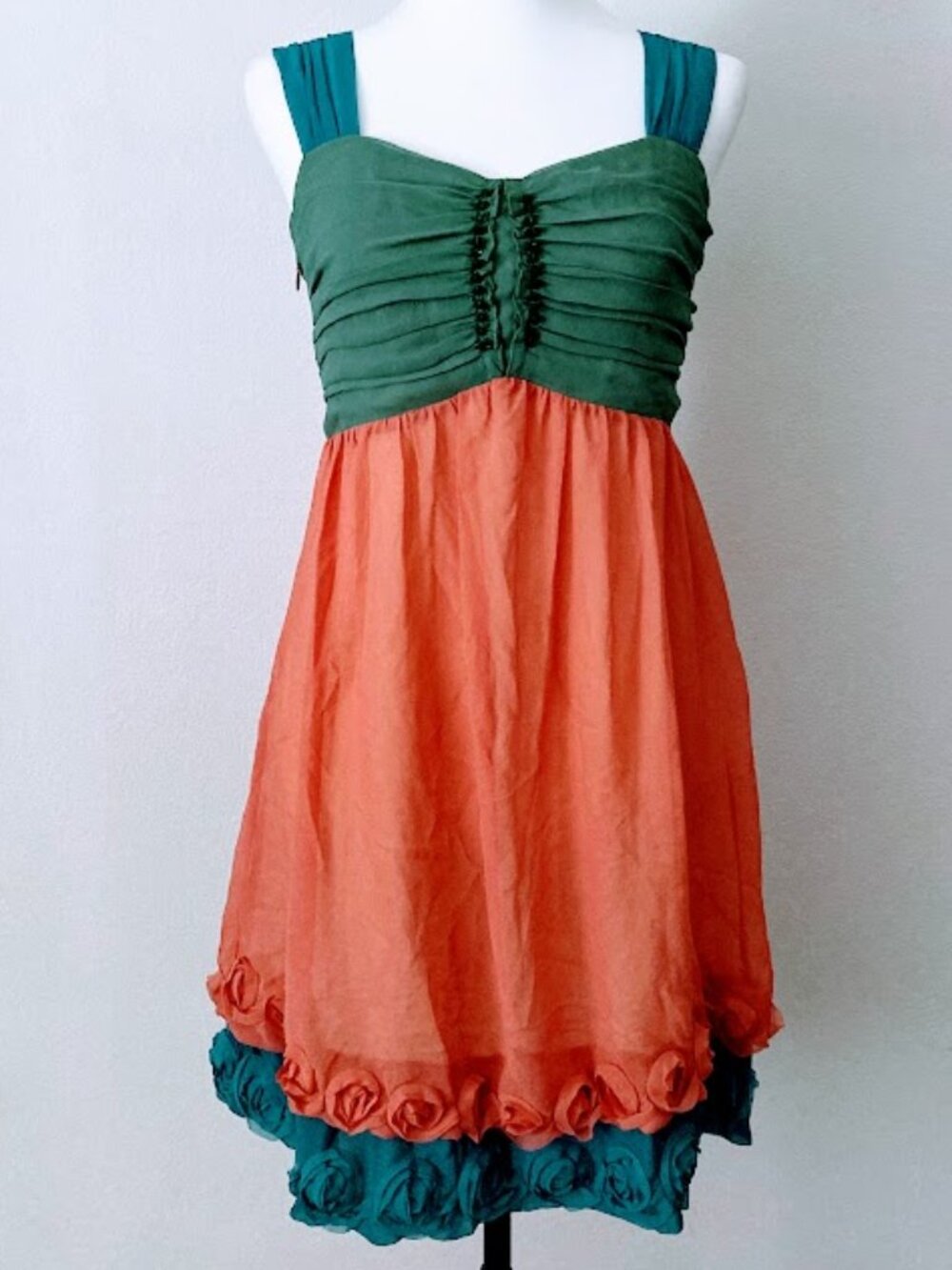 #142246 short dress with shoulder straps featuring a bohemian and retro